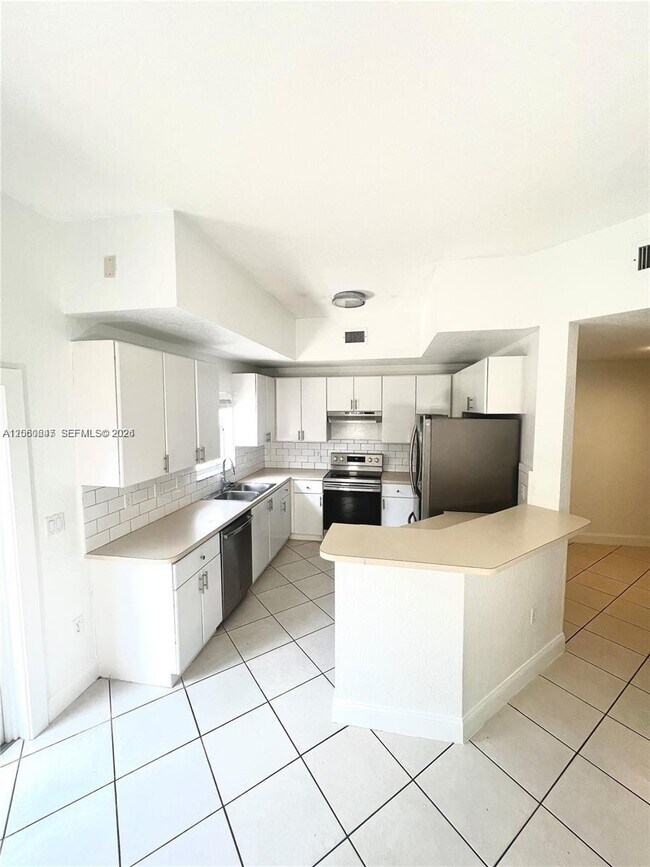 Foto del edificio - 8885 SW 221st Terrace