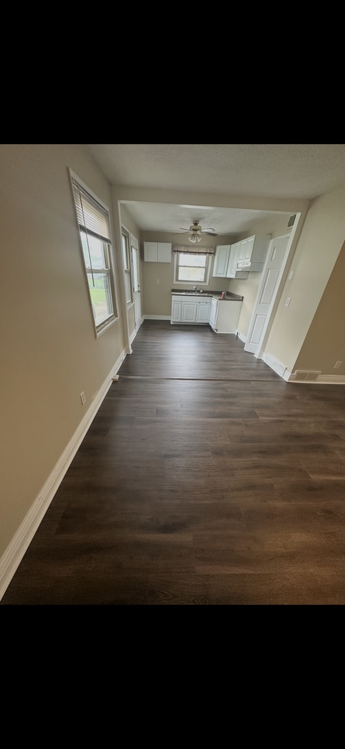 Building Photo - Check out this 3bdr ranch located in Belmont
