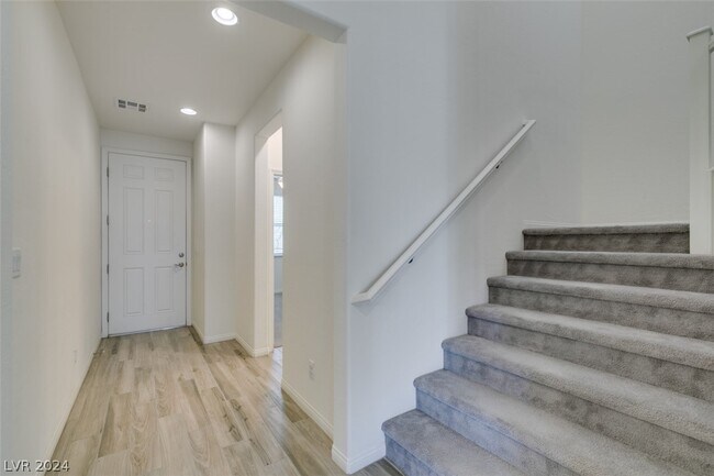 Building Photo - 7445 Fleeting Joys Ave
