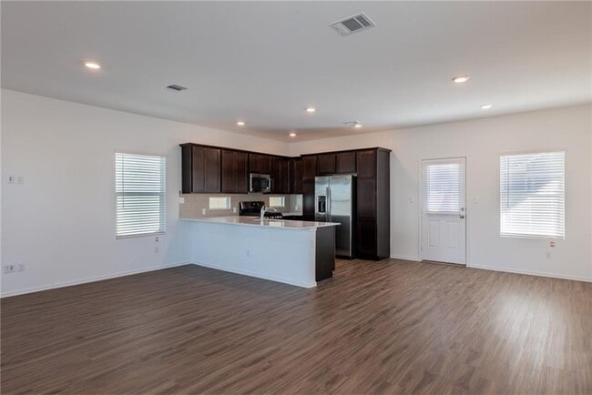 Foto del edificio - 1336 Linwood St