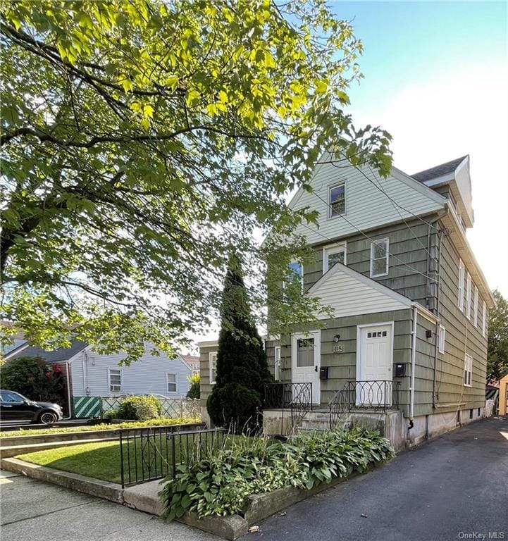 115 Clunie Ave Unit 1R, Yonkers, NY 10703 Room for Rent in Yonkers