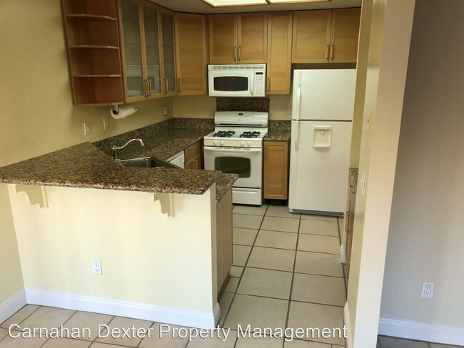 Building Photo - 4259 Las Virgenes Rd