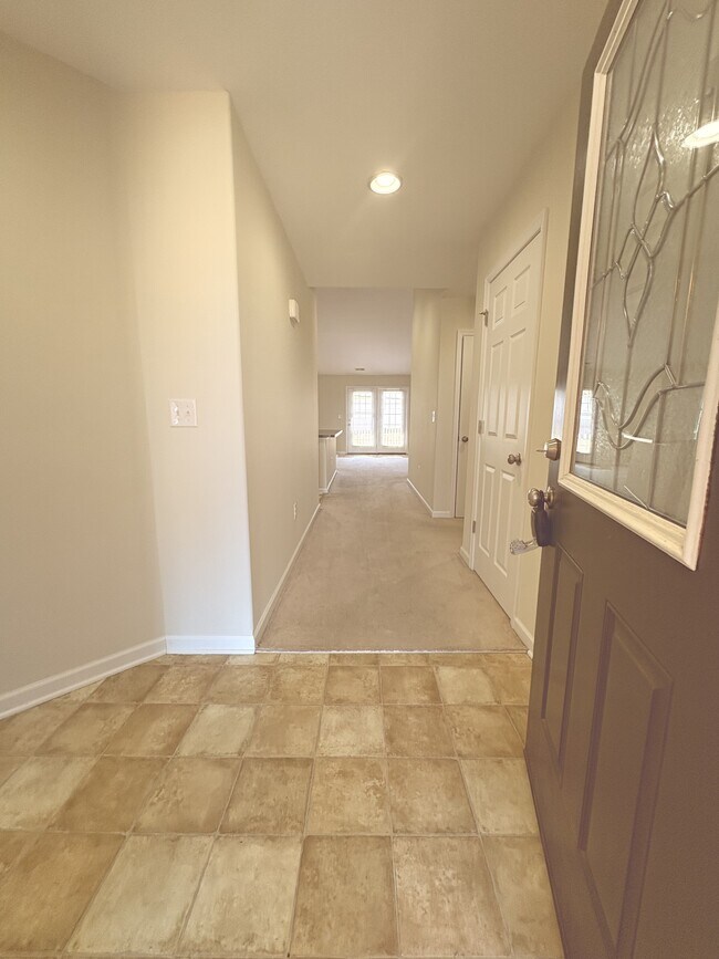 Building Photo - 62 Lofty Cir