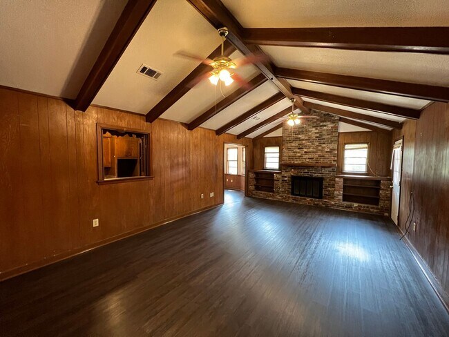 Building Photo - 3 Bed/2 Bath Home in the Heart of Pearl!!!