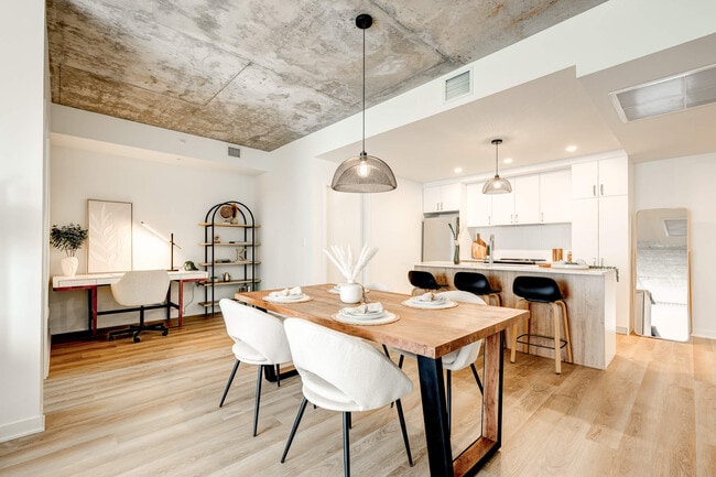 Building Photo - Kalm - habitations locatives