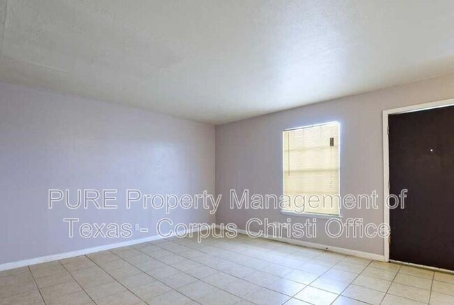 Building Photo - 3535 Cottonwood St