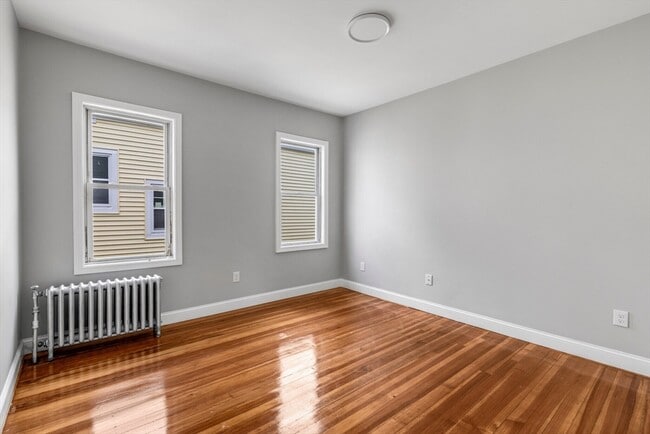 Building Photo - 33 Wolcott St