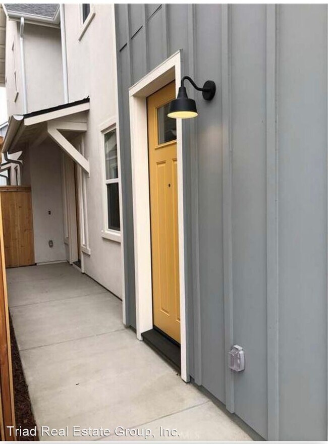 Building Photo - 4 br, 3.5 bath House - 1874 San Luis Ranch...