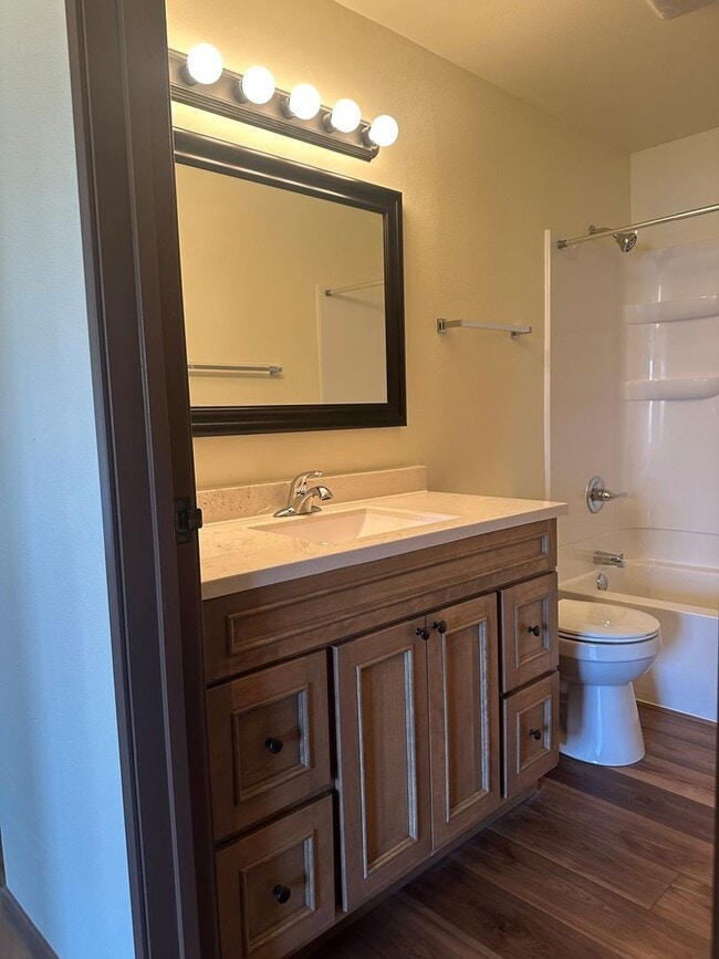 Foto del edificio - Shadow Creek Apartments - Remodeled!