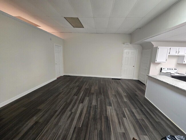 Foto del edificio - 5301 Alfred Ave