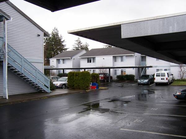 Foto del edificio - Columbia Pointe