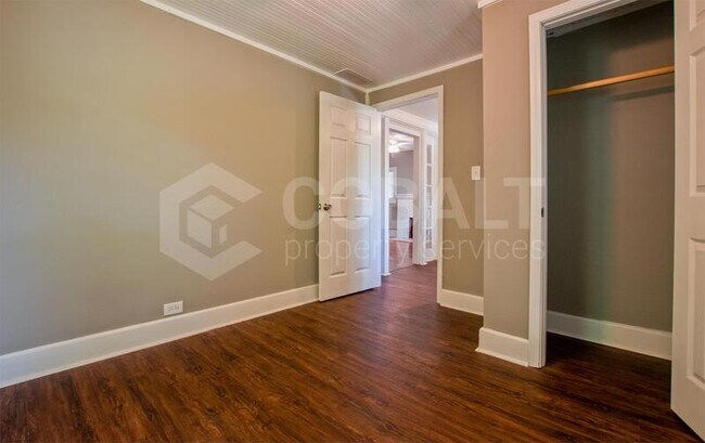 Foto del edificio - 929 Greenwood Ave NE