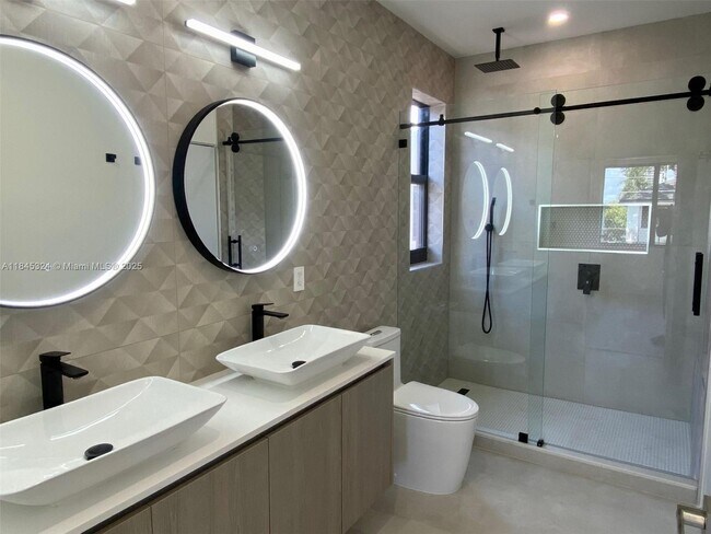 Foto del edificio - 313 SW 10th St