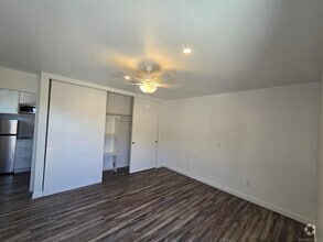 Building Photo - 1078 Fuchsia Ln