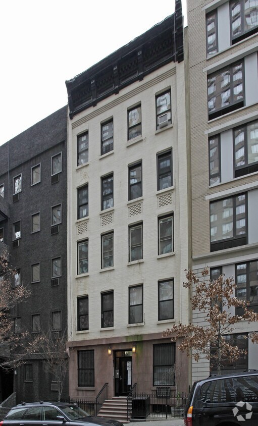 Primary Photo - 216 E 95th St