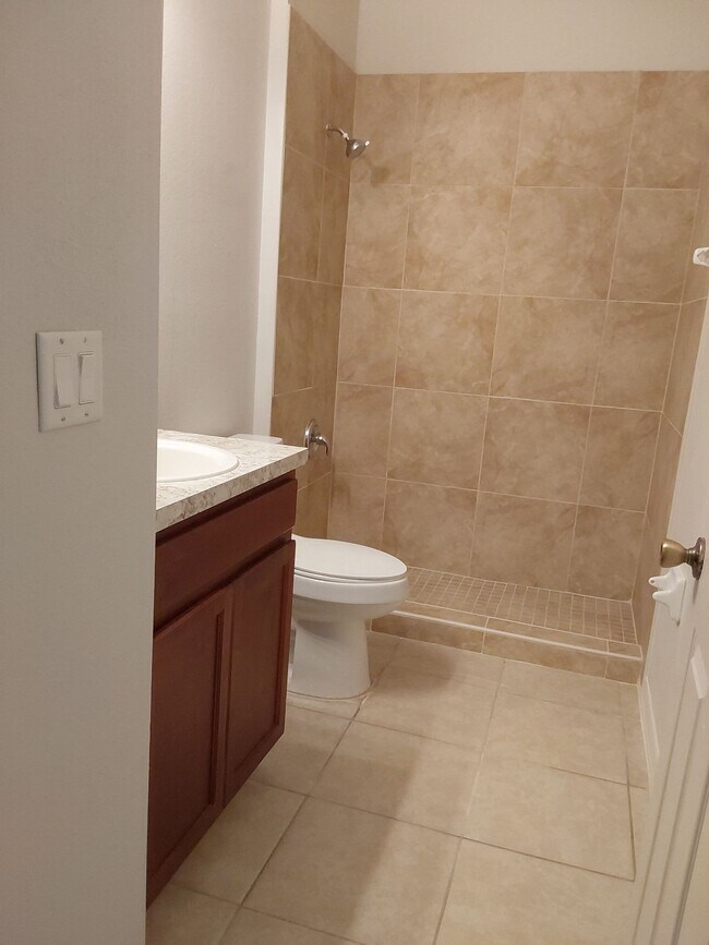 Building Photo - 83 Bruning Ln