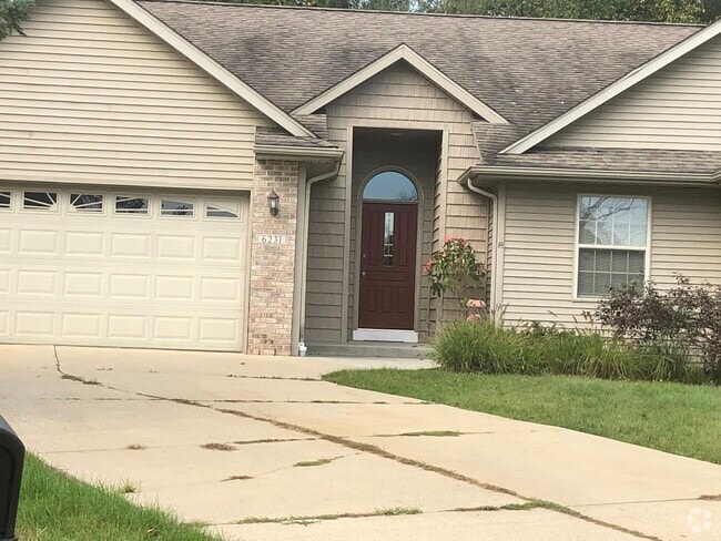 Building Photo - 6231 Cross Bend Ct