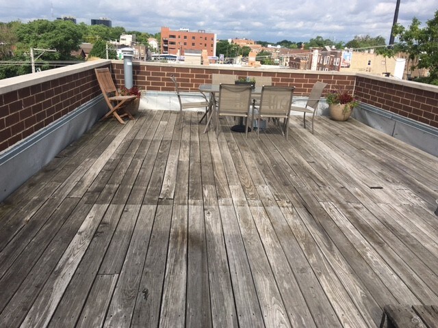 Private rooftop deck - 2342 N Oakley Ave