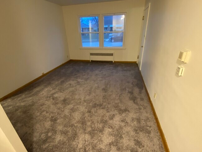 Living Room - 3145 S 47th St