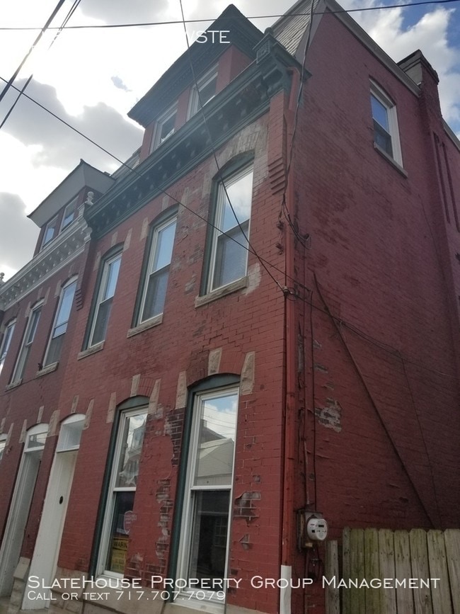 Building Photo - 116 S 4th St