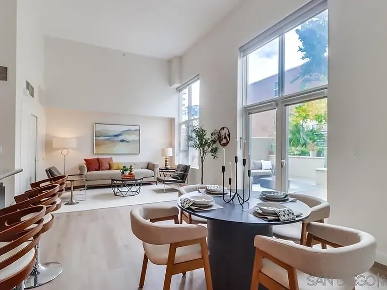 Primary Photo - 550 15th St