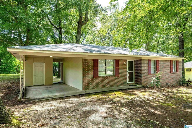 Building Photo - 4611 Oak Dr