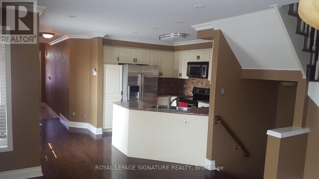Building Photo - 5456 Tree Crest Ct
