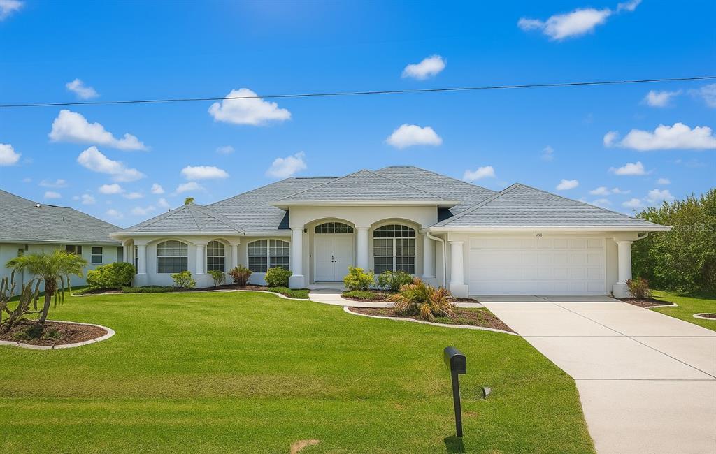 Foto principal - 8365 Walbert St