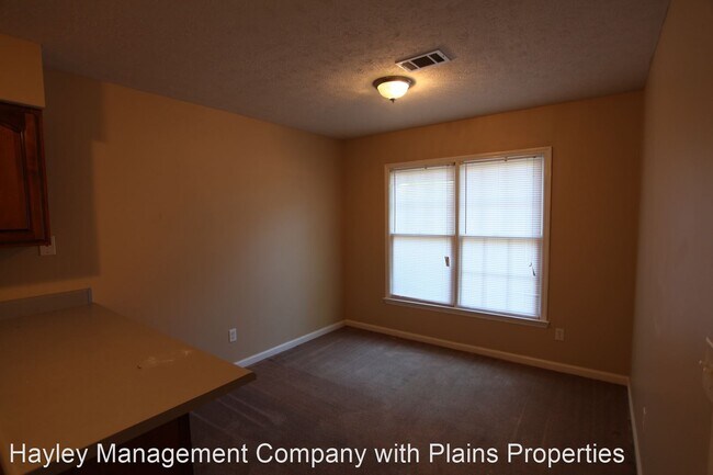 Building Photo - 3 br, 2 bath House - 1326 Kurt Circle