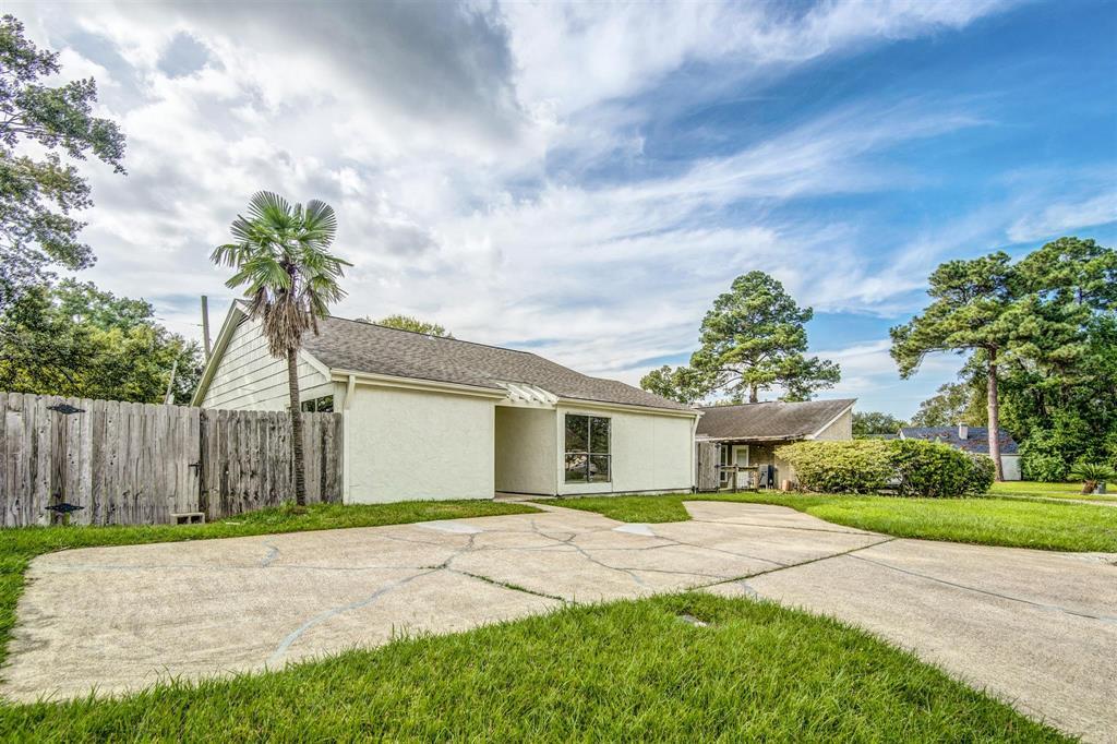 Foto principal - 3855 Heatherwood Dr