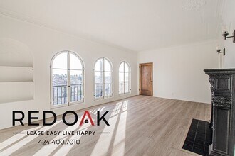 Building Photo - 314 1/4 N Mariposa Ave