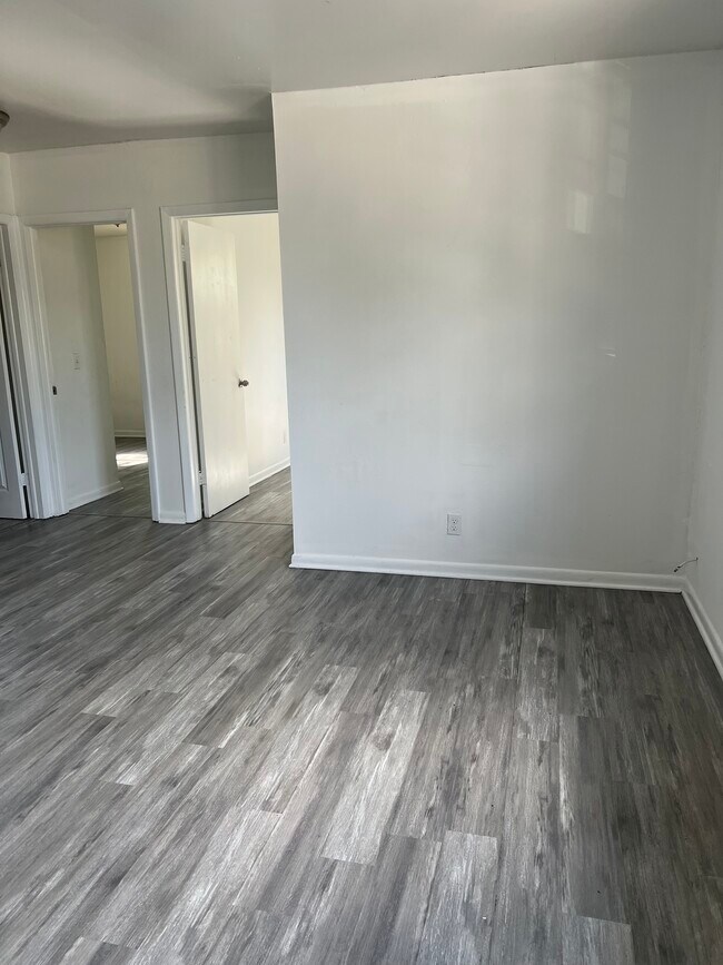 Foto del edificio - 1554 W 22nd St