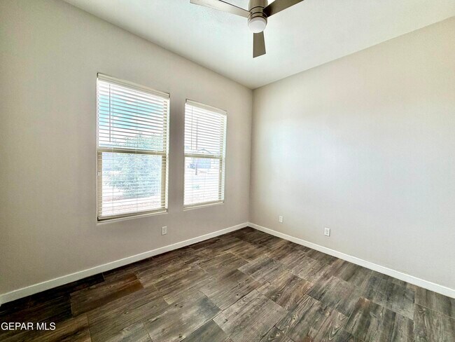 Foto del edificio - 12878 Clevedon St