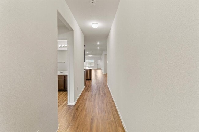 Building Photo - 6526 Teramo Ter