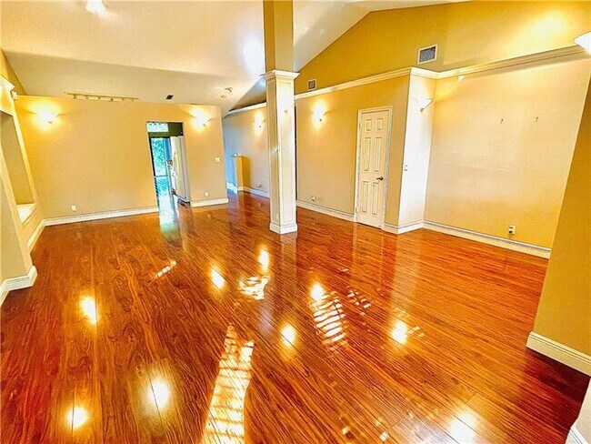Building Photo - 6310 NW 58th Way