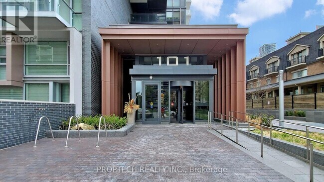 Photo du bâtiment - 101 Erskine Ave