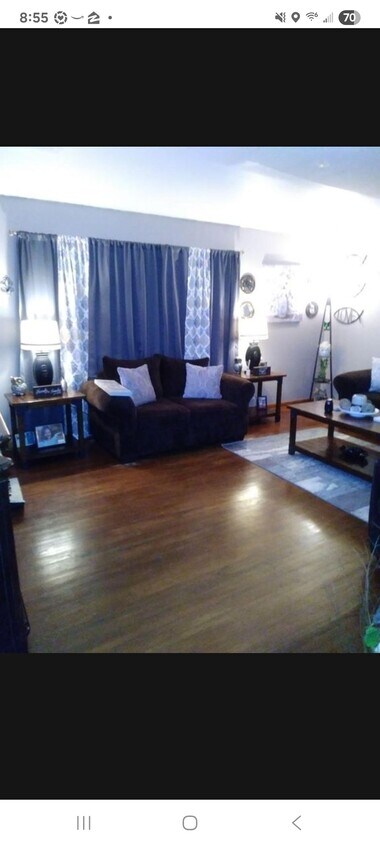 Foto principal - 1017 Harding St