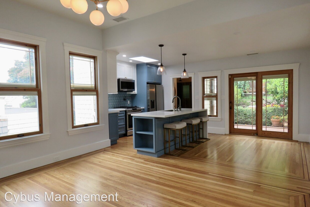 Primary Photo - 3 br, 2 bath House - 2732 Diamond St