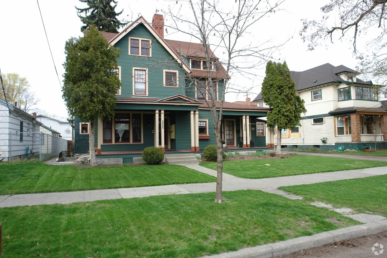 Building Photo - 2022-2024 W 2nd Ave