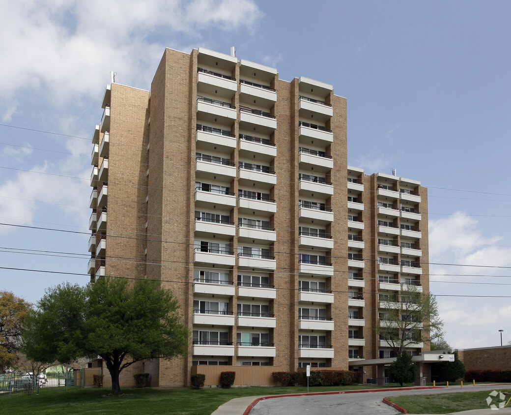 Primary Photo - Fair Avenue Apartments