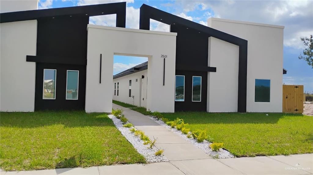 Foto principal - 13 Indian Creek Ave