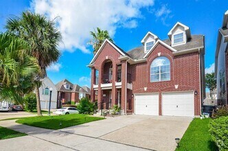 Building Photo - 3654 Royal Royce Dr