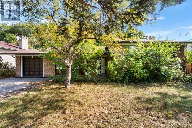 Building Photo - 1015 Willowdale Ave