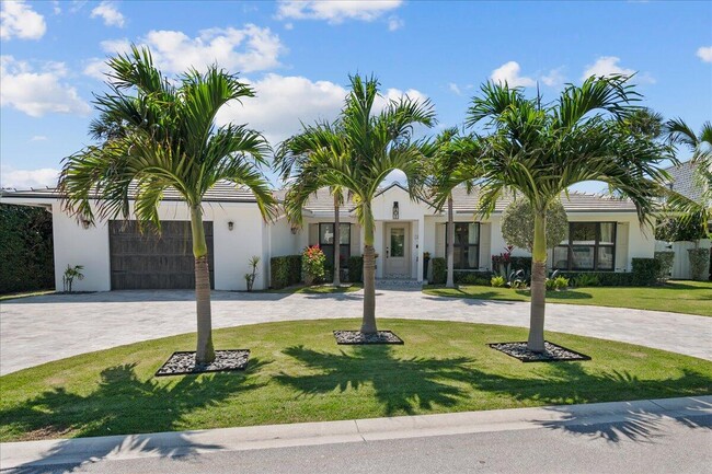 Building Photo - 27 Ocean Dr