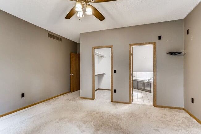 Building Photo - 1510 Pheasant Hills Dr