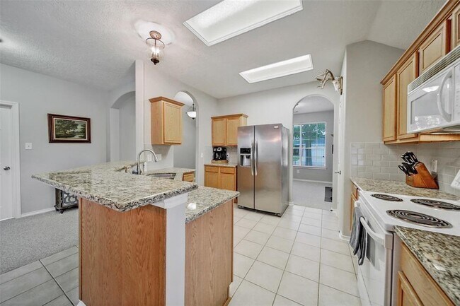 Building Photo - 7126 Leens Lodge Ln