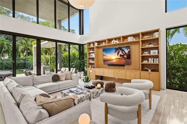 Foto del edificio - 5061 N Bay Rd