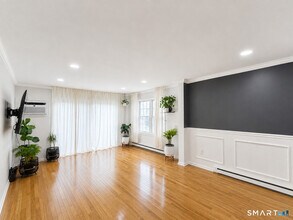Building Photo - 256 Washington Blvd