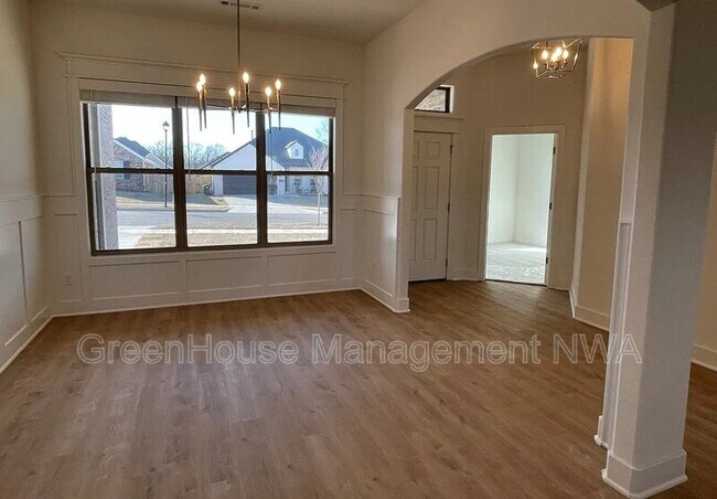 Foto del edificio - 1574 N Pershing St