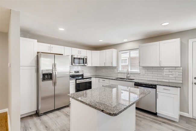 Foto del edificio - 1732 Florence St